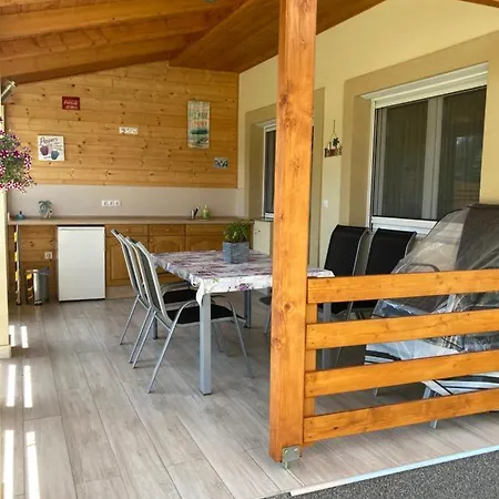 Balati Vendeghaz Apartment